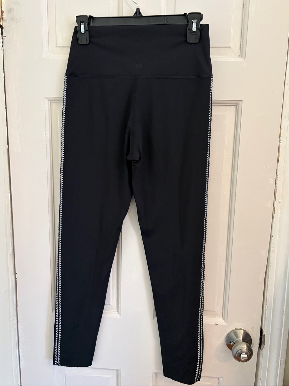 Offline by Aerie Goals 7/8 Leggings Black with Side Embroidered Detail Size L